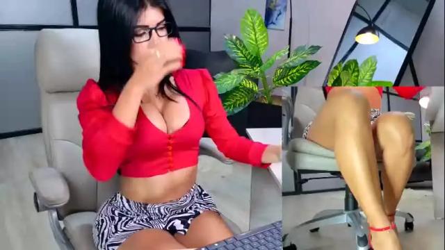 Thumbnail 1, kimberly_hot2's Stream at Chaturbate, 2 months ago