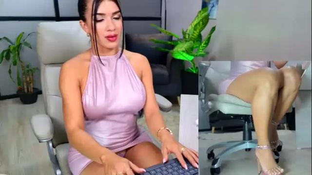Image 7 of kimberly_hot2 Stream on Chaturbate on 2 months ago
