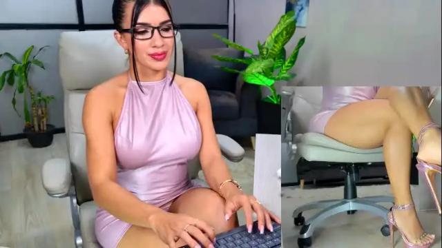 Image 8 of kimberly_hot2 Stream on Chaturbate on 2 months ago