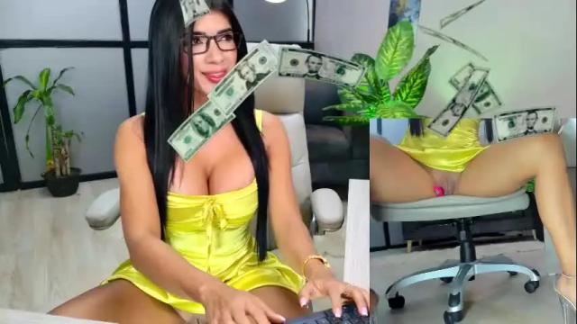 Image 11 of kimberly_hot2 Stream on Chaturbate on 1 month ago