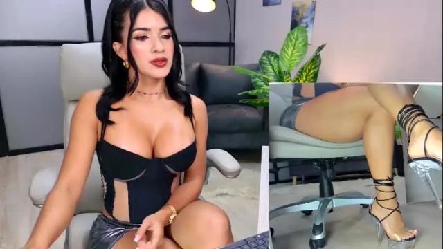Image 6 of kimberly_hot2 Stream on Chaturbate on 1 month ago