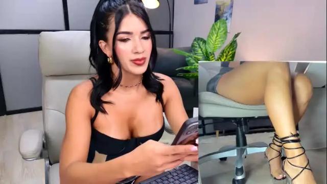 Image 7 of kimberly_hot2 Stream on Chaturbate on 1 month ago