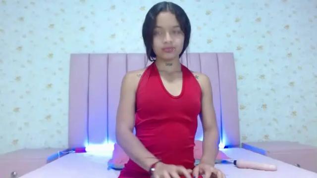 Image 3 of kimberly_joneess Stream on Chaturbate on 19 months ago