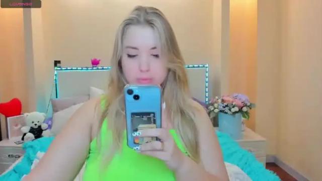 Image 4 of kimberly_mm Stream on Chaturbate on 13 months ago