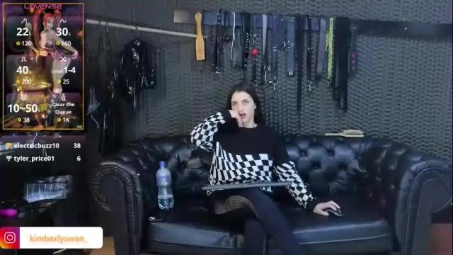Image 4 of kimberly_swan_ Stream on Chaturbate on 1 month ago