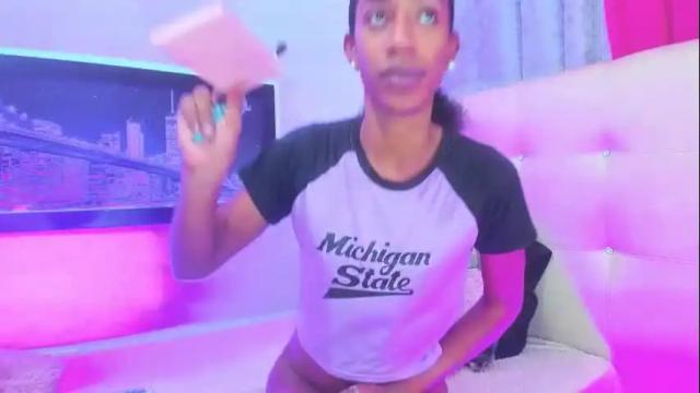Image 11 of kimberly_thompsom Stream on Chaturbate on 5 days ago