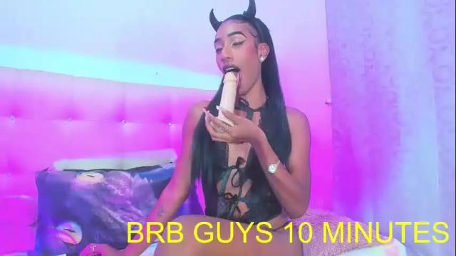 Image 12 of kimberly_thompsom Stream on Chaturbate on 1 month ago