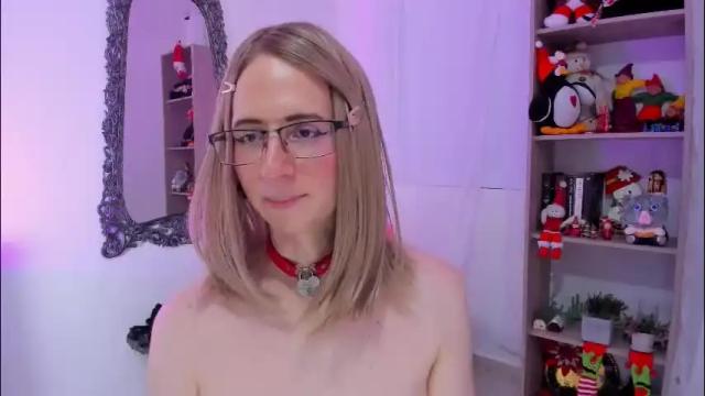 Image 3 of kimberly_thonson Stream on Chaturbate on 25 days ago