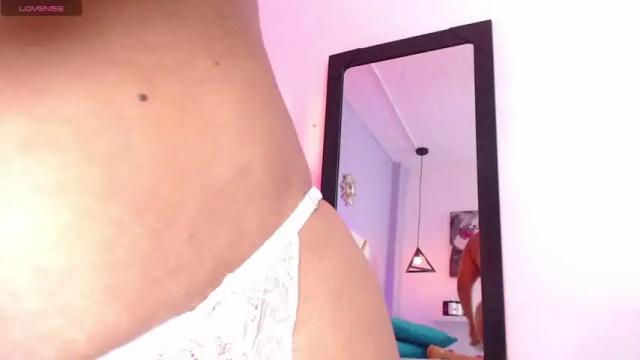 Image 2 of kimberlybowie Stream on Chaturbate on 16 months ago