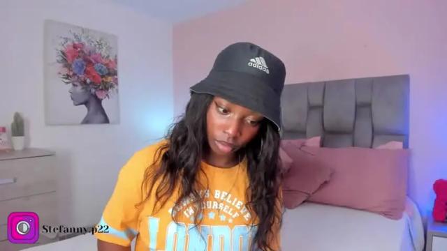 Image 2 of kimberlylenox Stream on Chaturbate on 13 months ago