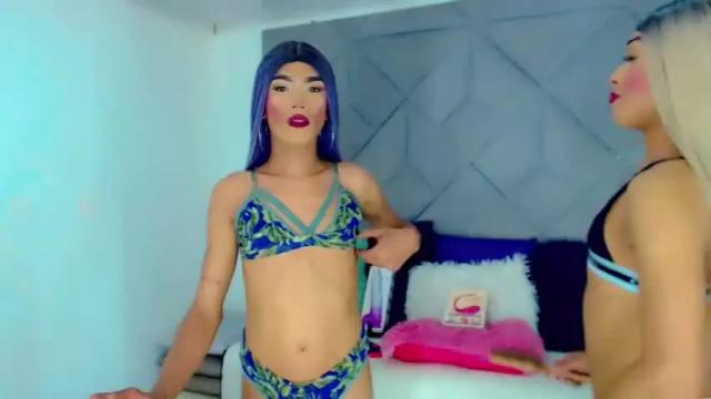 Image 10 of kimberlyloazy Stream on Chaturbate on 13 months ago
