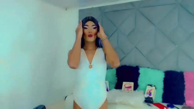 Image 12 of kimberlyloazy Stream on Chaturbate on 13 months ago