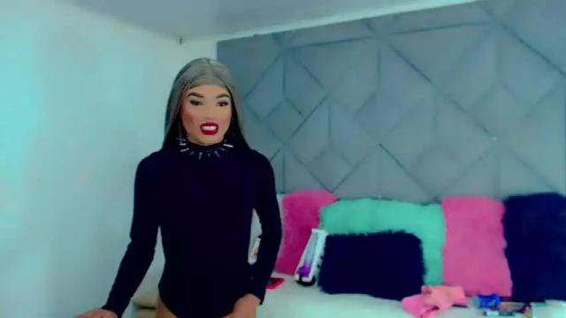 Image 3 of kimberlyloazy Stream on Chaturbate on 13 months ago
