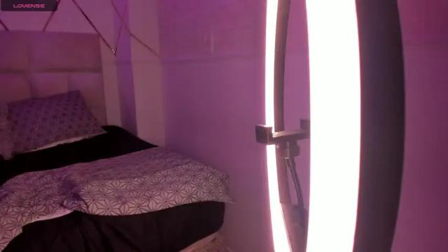 Image 3 of kimberlyquintero_ Stream on Chaturbate on 23 months ago