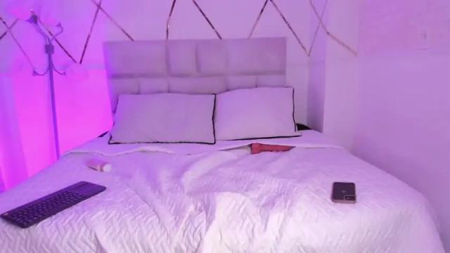 Image 2 of kimberlyquintero_ Stream on Chaturbate on 22 months ago