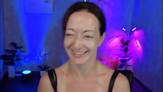 Image 3 of kimberlyray777 Stream on Chaturbate on 2 months ago