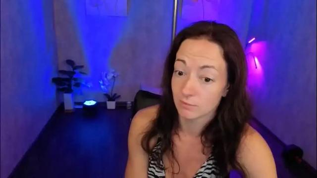 Image 3 of kimberlyray777 Stream on Chaturbate on 2 months ago