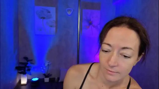 Image 3 of kimberlyray777 Stream on Chaturbate on 2 months ago