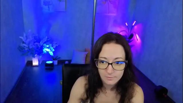 Image 2 of kimberlyray777 Stream on Chaturbate on 1 month ago