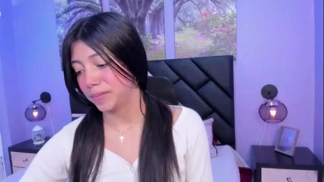 Image 2 of kimberlyvillalobos Stream on Chaturbate on 29 days ago
