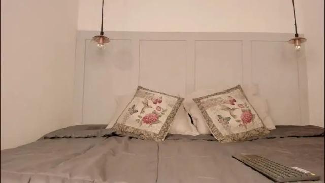 Image 4 of kimblair_ Stream on Chaturbate on 5 months ago