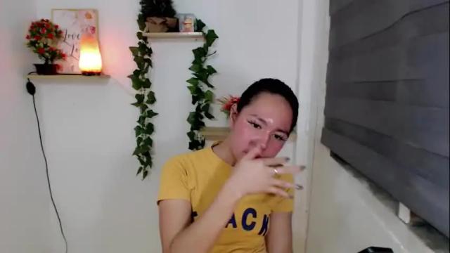 Image 10 of kimbratx Stream on Chaturbate on 1 month ago
