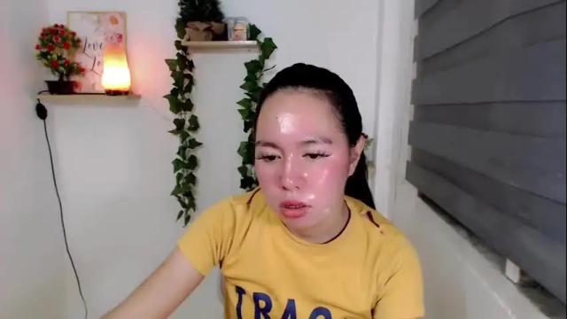 Image 12 of kimbratx Stream on Chaturbate on 1 month ago