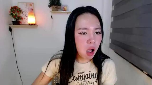 Image 2 of kimbratx Stream on Chaturbate on 28 days ago