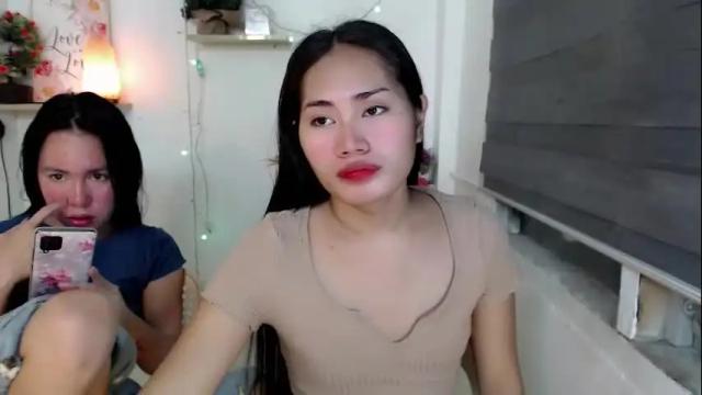Image 2 of kimbratx Stream on Chaturbate on 6 days ago