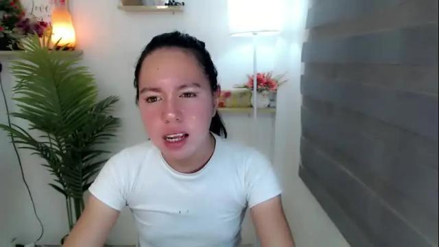 Image 12 of kimbratx Stream on Chaturbate on 2 months ago