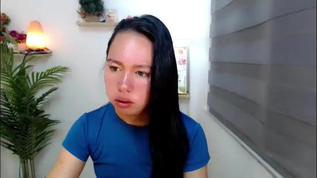 Image 10 of kimbratx Stream on Chaturbate on 9 days ago