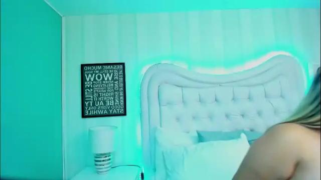 Image 12 of kimbrookss Stream on Chaturbate on 2 months ago