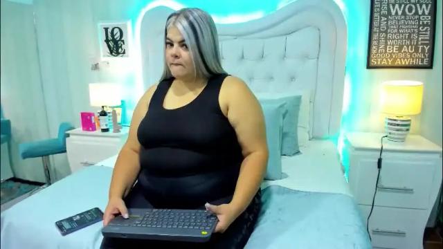 Image 6 of kimbrookss Stream on Chaturbate on 1 month ago