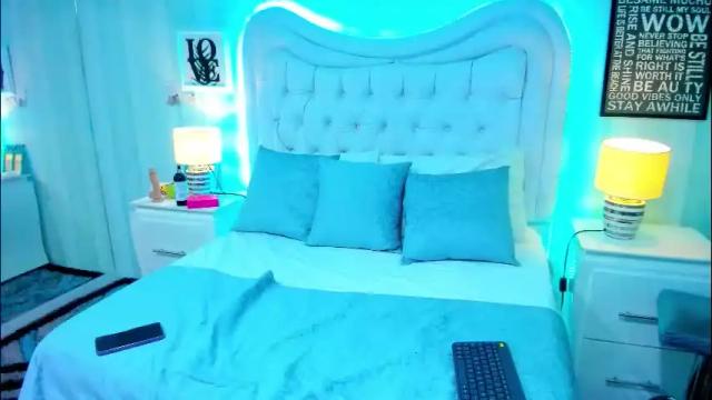 Image 2 of kimbrookss Stream on Chaturbate on 1 month ago