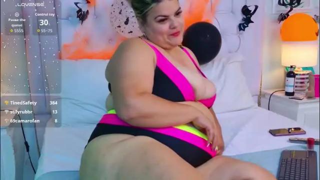 Image 6 of kimbrookss Stream on Chaturbate on 2 days ago