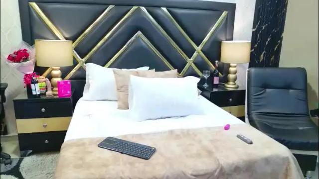 Image 10 of kimbrookss Stream on Chaturbate on 1 month ago