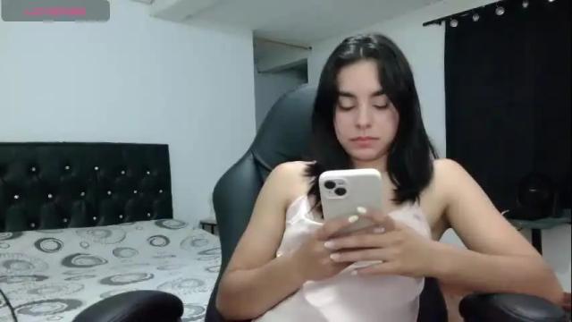 Image 7 of kimcandy_ Stream on Chaturbate on 4 months ago