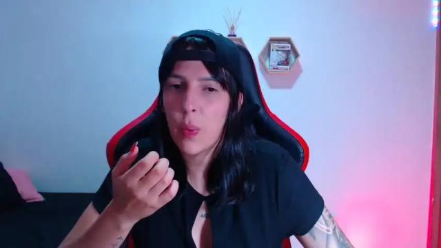 Image 11 of kimflexible_ Stream on Chaturbate on 18 months ago