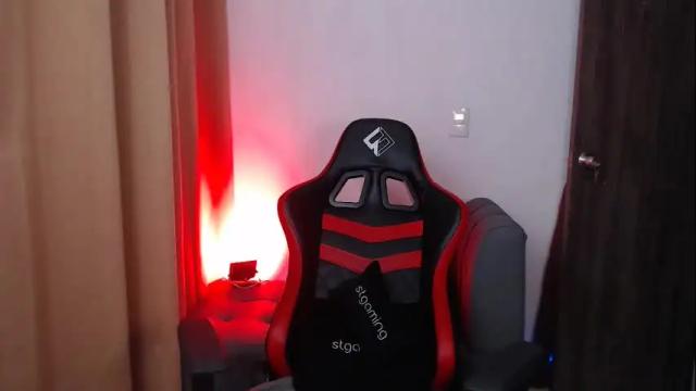 Image 4 of kimflexible_ Stream on Chaturbate on 2 months ago