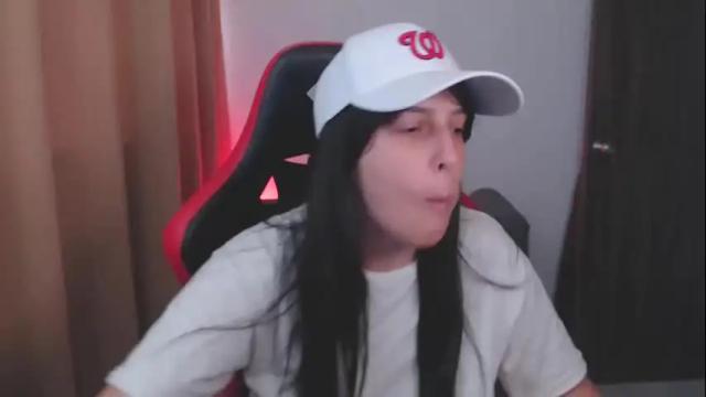 Image 4 of kimflexible_ Stream on Chaturbate on 1 month ago