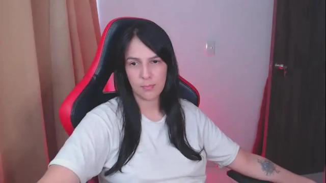 Image 2 of kimflexible_ Stream on Chaturbate on 1 month ago