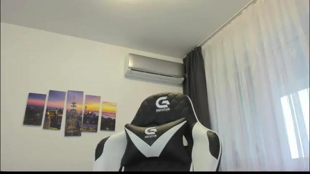 Image 11 of kimi_ivy Stream on Chaturbate on 7 days ago