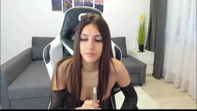 Image 4 of kimi_ivy Stream on Chaturbate on 7 days ago