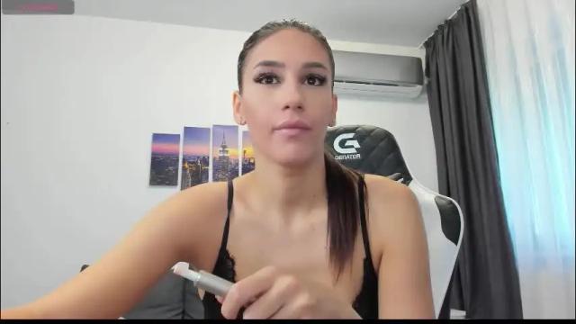 Image 11 of kimi_ivy Stream on Chaturbate on 5 days ago