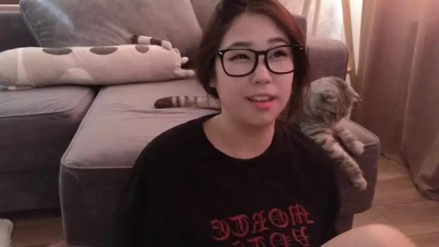 Thumbnail 2, kimi_kay's Stream at Chaturbate, 16 months ago