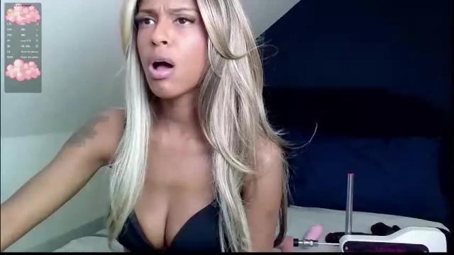 Image 11 of kimihoney_ Stream on Chaturbate on 2 months ago