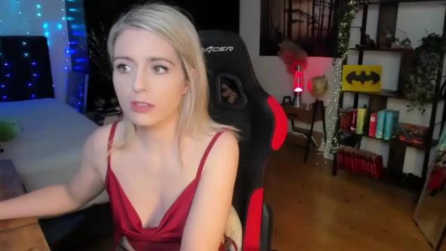 Image 2 of kimilee22 Stream on Chaturbate on 13 months ago