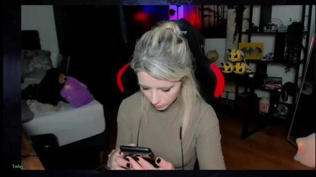 Image 3 of kimilee22 Stream on Chaturbate on 1 month ago
