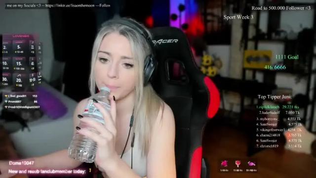 Image 2 of kimilee22 Stream on Chaturbate on 27 days ago