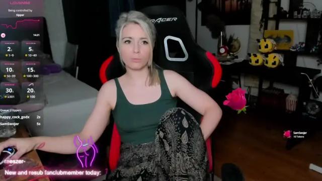 Image 11 of kimilee22 Stream on Chaturbate on 10 days ago